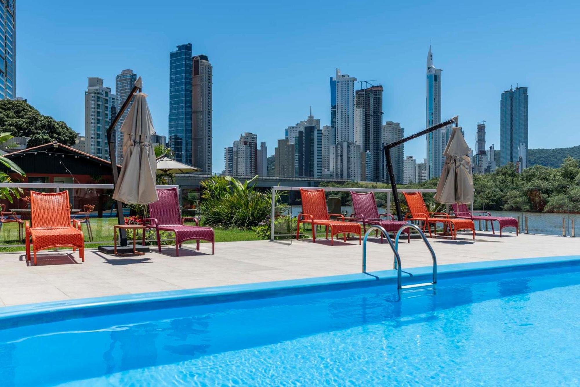 Rizzu Marina Hotel Balneário Camboriú Buitenkant foto